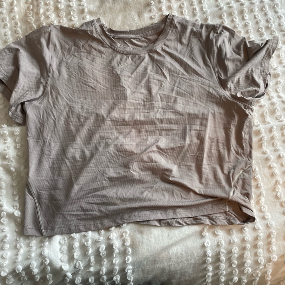 Lulu lemon t shirt